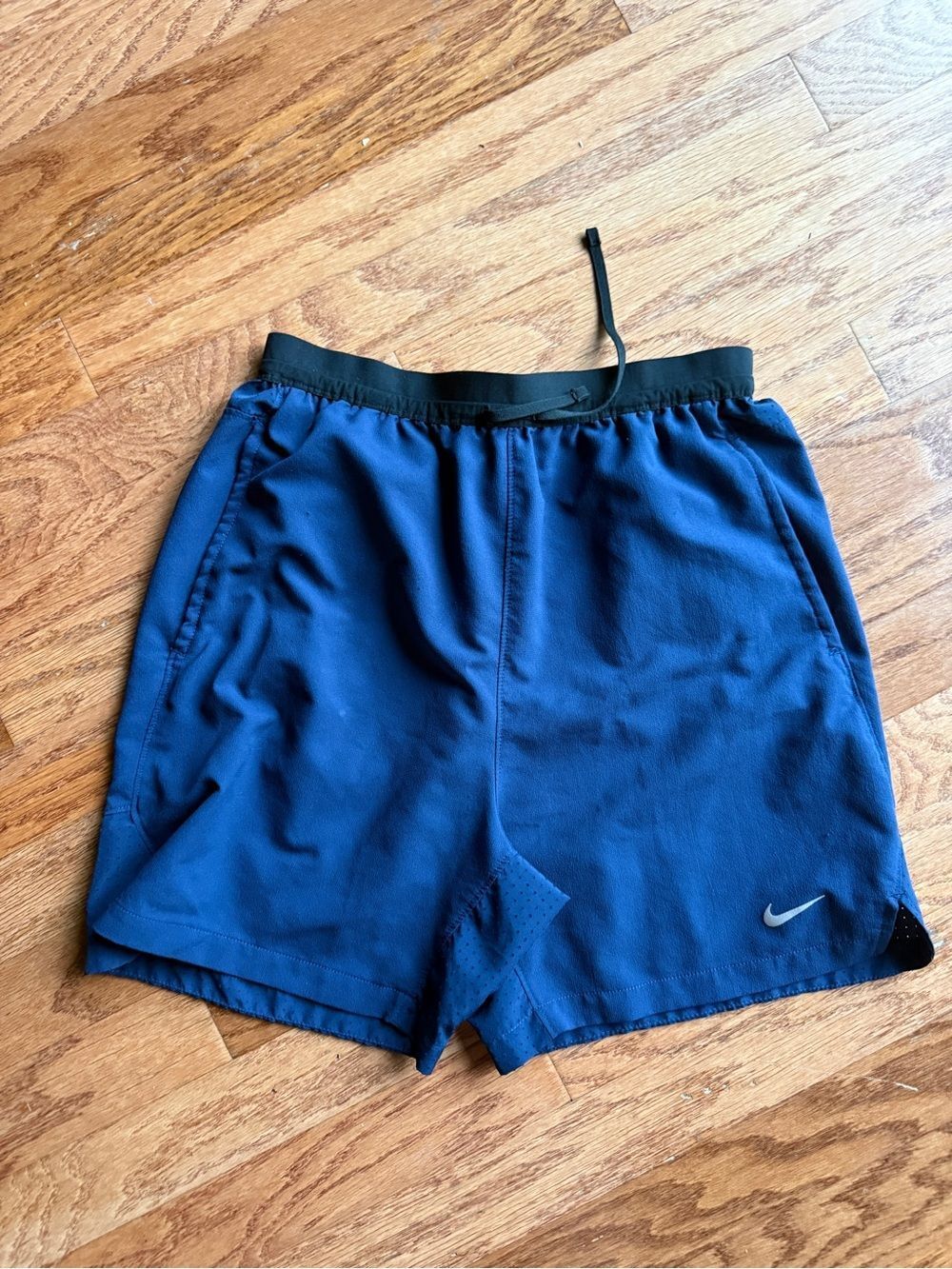 Nike Youth XL Navy Blue Athletic Shorts with Black Waistband